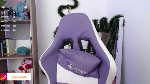   online show from December 4, 3:10 pm