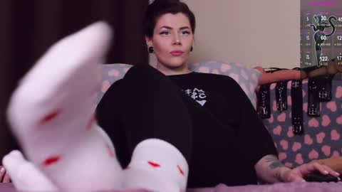 Snapshot of blake_luna chatting on December 22, 3:55 pm Britney online show from December 22, 3:55 pm