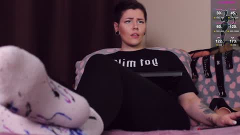 Snapshot of blake_luna chatting on January 23, 7:29 pm Britney online show from January 23, 7:29 pm