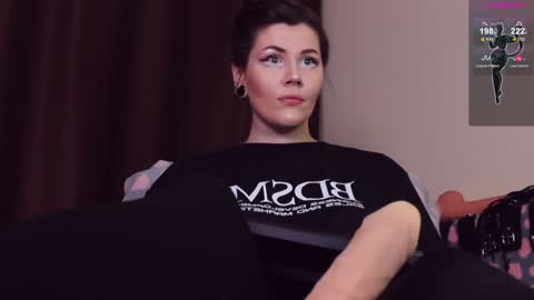 Snapshot of blake_luna chatting on February 6, 4:36 pm Britney online show from February 6, 4:36 pm