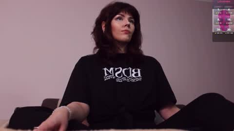 Snapshot of blake_luna chatting on October 11, 10:03 am Britney online show from October 11, 10:03 am