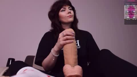 Snapshot of blake_luna chatting on November 12, 11:54 am Britney online show from November 12, 11:54 am