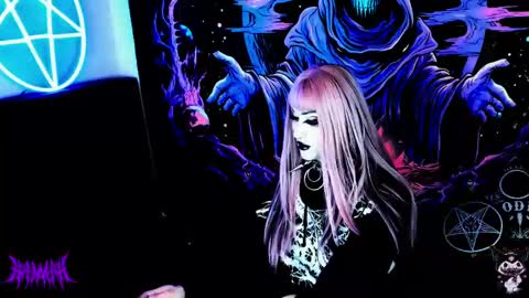 Snapshot of blasphemiangxrl chatting on March 8, 5:11 pm online show from March 8, 5:11 pm