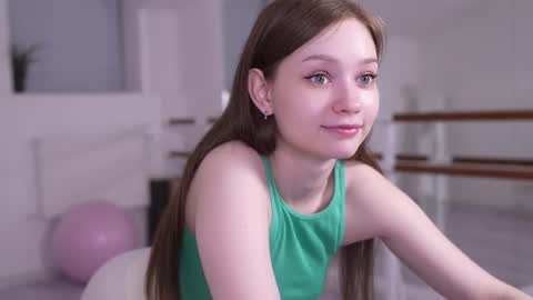  SHEILA  online show from September 13, 10:53 pm