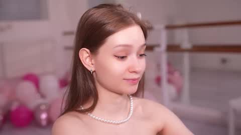  SHEILA  online show from October 25, 7:52 pm