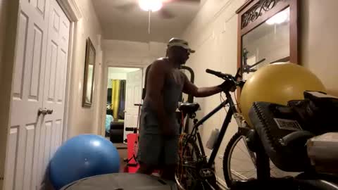 Snapshot of blkbiguncut10462 chatting on March 7, 9:27 pm blkbiguncut10462 online show from March 7, 9:27 pm