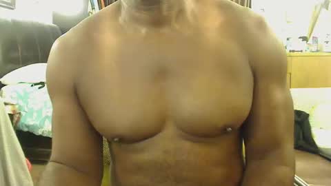 Snapshot of blkbiguncut10462 chatting on October 4, 5:16 am blkbiguncut10462 online show from October 4, 5:16 am