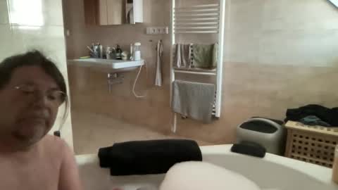 Snapshot of bllyidol chatting on November 7, 8:03 am BlIdoL online show from November 7, 8:03 am