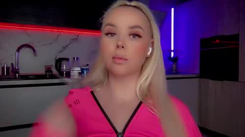 Lana online show from January 25, 7:28 am