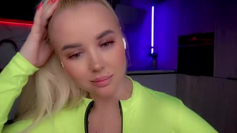 Lana online show from January 25, 7:39 pm