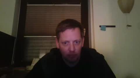 Snapshot of blonde32m chatting on January 25, 12:27 am blonde32m online show from January 25, 12:27 am