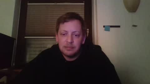 Snapshot of blonde32m chatting on February 14, 11:20 pm blonde32m online show from February 14, 11:20 pm