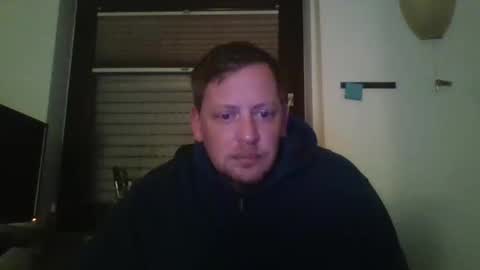 Snapshot of blonde32m chatting on October 1, 10:05 pm blonde32m online show from October 1, 10:05 pm