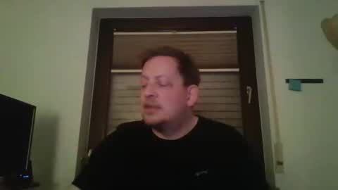 Snapshot of blonde32m chatting on November 30, 5:33 am blonde32m online show from November 30, 5:33 am