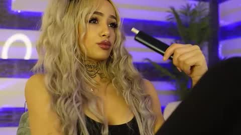 blondie_muller online show from September 23, 7:50 pm