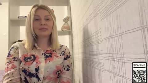 Snapshot of blondie_xoxoxo chatting on November 10, 5:12 pm blondie_xoxoxo online show from November 10, 5:12 pm