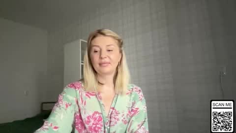 Snapshot of blondie_xoxoxo chatting on November 21, 8:13 am blondie_xoxoxo online show from November 21, 8:13 am