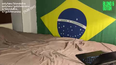 Snapshot of blondultra chatting on September 8, 5:23 pm blondultra online show from September 8, 5:23 pm