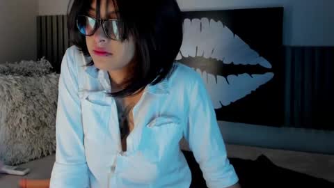 Snapshot of blue_sixx chatting on October 4, 10:52 pm blue_sixx online show from October 4, 10:52 pm