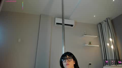 Snapshot of blue_sixx chatting on October 12, 9:14 pm blue_sixx online show from October 12, 9:14 pm