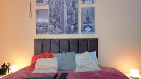 Snapshot of blue_sixx chatting on November 2, 10:12 pm blue_sixx online show from November 2, 10:12 pm