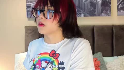 Snapshot of blue_sixx chatting on November 6, 9:26 pm blue_sixx online show from November 6, 9:26 pm