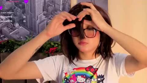 Snapshot of blue_sixx chatting on November 12, 9:36 pm blue_sixx online show from November 12, 9:36 pm