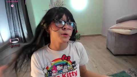 Snapshot of blue_sixx chatting on December 3, 10:30 pm blue_sixx online show from December 3, 10:30 pm