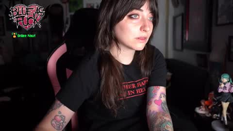 Blue online show from December 2, 2:17 am