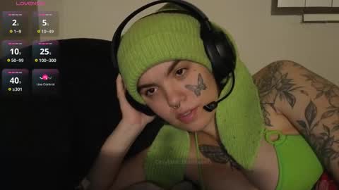 Blue online show from November 17, 4:51 am