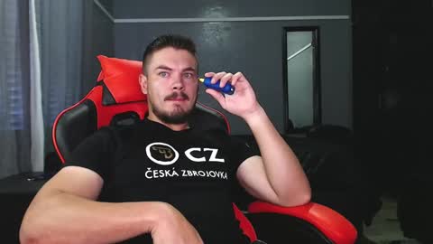 blueeyeboy0 online show from December 4, 3:59 am