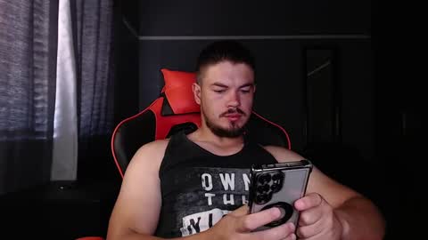 blueeyeboy0 online show from December 5, 4:53 am