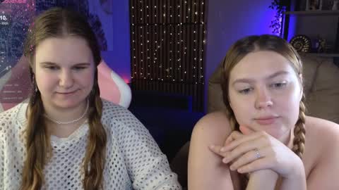 Ellie3 online show from December 14, 6:20 pm