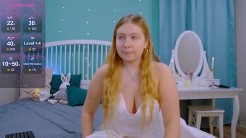 Ellie3 online show from December 17, 11:39 am