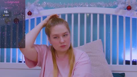 Ellie3 online show from January 4, 6:30 pm