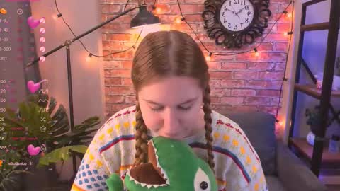 Ellie3 online show from September 11, 12:05 pm