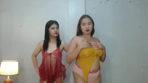 Snapshot of blythe_show chatting on February 16, 12:10 pm blythe_show online show from February 16, 12:10 pm