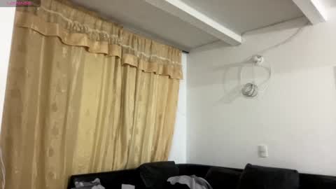 Snapshot of bob_pettersonn chatting on December 7, 1:47 am Bob INDEPENDENT MODEL online show from December 7, 1:47 am