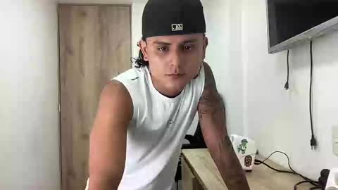 Snapshot of bob_pettersonn chatting on October 12, 3:16 am Bob INDEPENDENT MODEL online show from October 12, 3:16 am