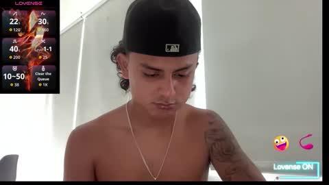 Snapshot of bob_pettersonn chatting on October 22, 1:11 pm Bob INDEPENDENT MODEL online show from October 22, 1:11 pm