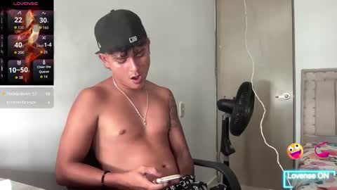 Snapshot of bob_pettersonn chatting on November 21, 5:00 pm Bob INDEPENDENT MODEL online show from November 21, 5:00 pm