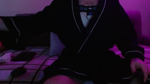 Snapshot of bobbyenglish69 chatting on February 27, 9:54 am Bobby English online show from February 27, 9:54 am