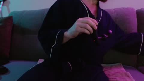 Snapshot of bobbyenglish69 chatting on March 6, 6:30 am Bobby English online show from March 6, 6:30 am