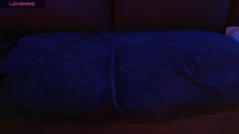 Snapshot of bobbyenglish69 chatting on November 28, 9:23 am Bobby English online show from November 28, 9:23 am