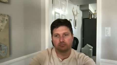 Snapshot of bobbylightfoot3 chatting on February 8, 9:36 pm bobbylightfoot3 online show from February 8, 9:36 pm