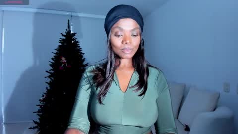 danna online show from November 15, 10:37 pm