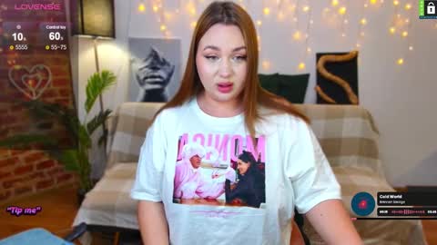 Snapshot of bodylina chatting on February 19, 8:52 pm Lina online show from February 19, 8:52 pm