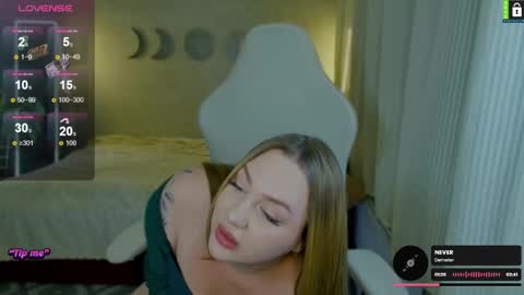 Snapshot of bodylina chatting on September 24, 6:33 pm Lina online show from September 24, 6:33 pm