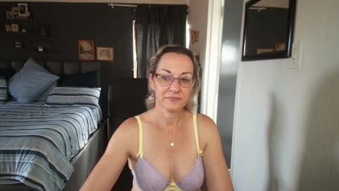 Ningifun couple online show from January 4, 6:52 am