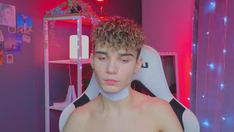 ALEXPVT IS OPEN online show from February 2, 9:45 pm